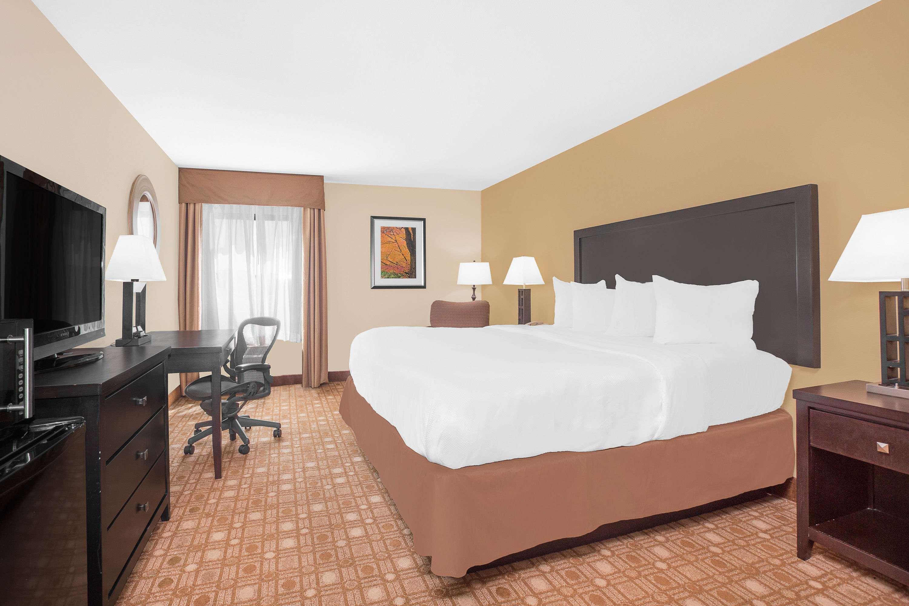 Hotel Baymont By Wyndham Augusta West Esterno foto